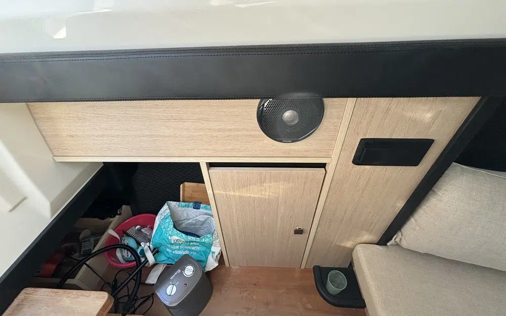 slider 18 Cranchi Endurance 30