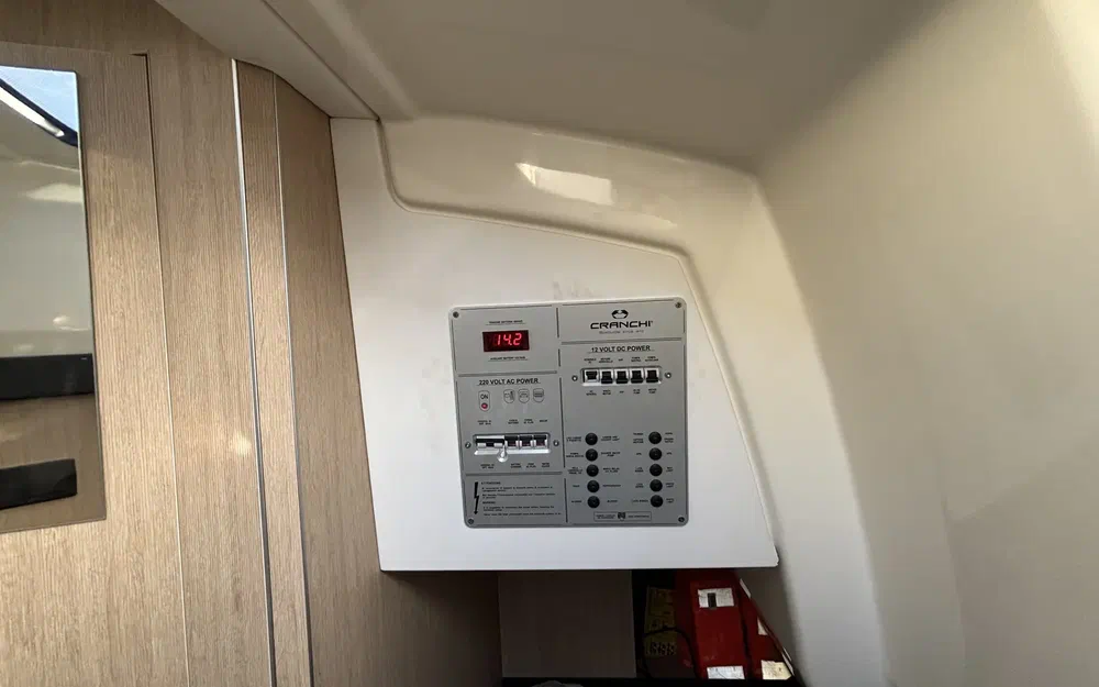 slider 19 Cranchi Endurance 30