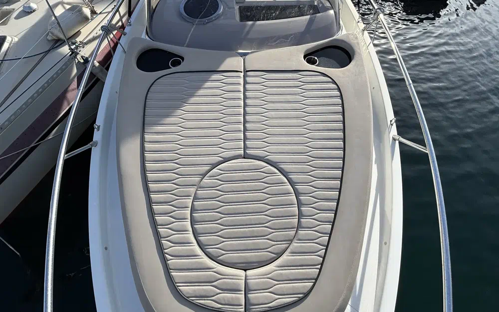 slider 3 Cranchi Endurance 30