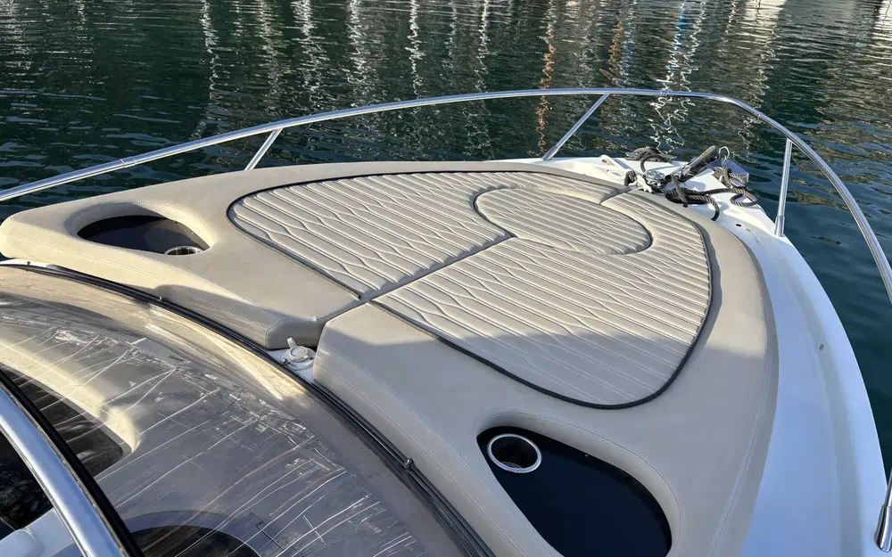 slider 4 Cranchi Endurance 30