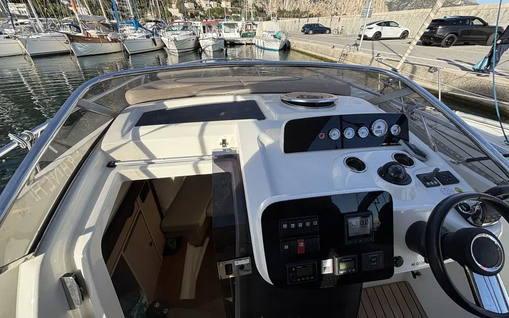 slider 5 Cranchi Endurance 30