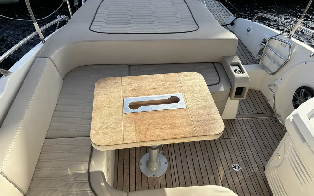 slider 8 Cranchi Endurance 30