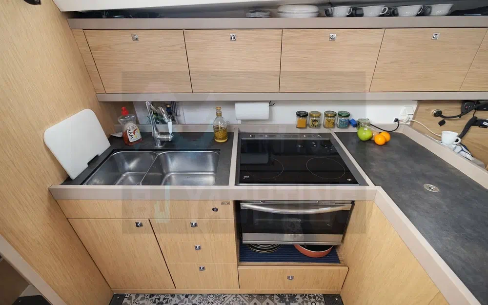 slider 12 Beneteau Oceanis 45