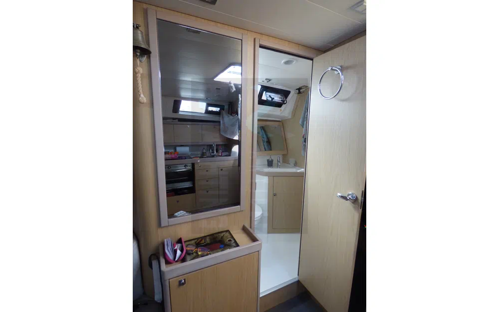 slider 15 Beneteau Oceanis 45