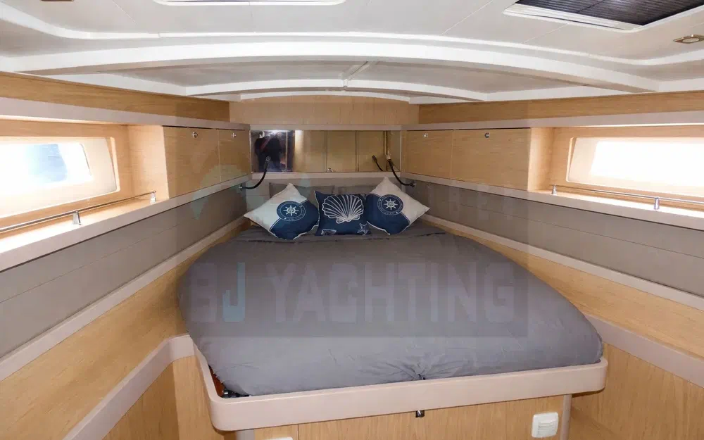 slider 19 Beneteau Oceanis 45