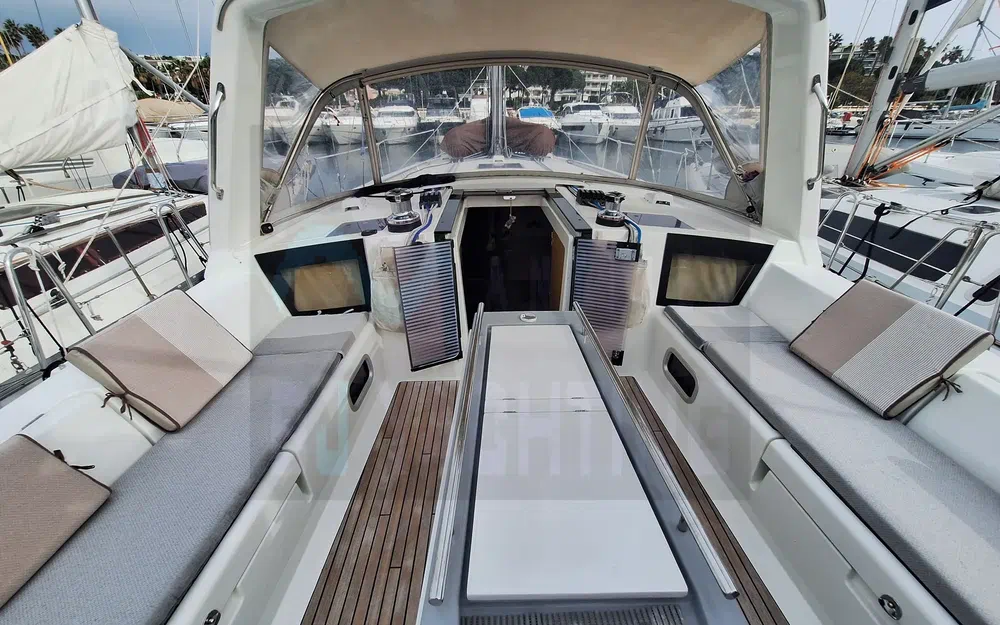 slider 3 Beneteau Oceanis 45