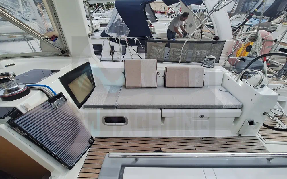 slider 4 Beneteau Oceanis 45