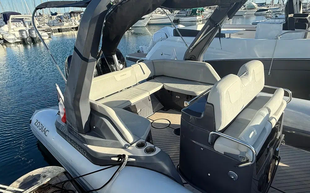 slider 7 Zodiac Medline 9