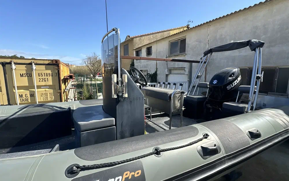 slider 1 Tarpon DV65