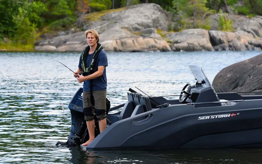 slider 28 Seastorm 17