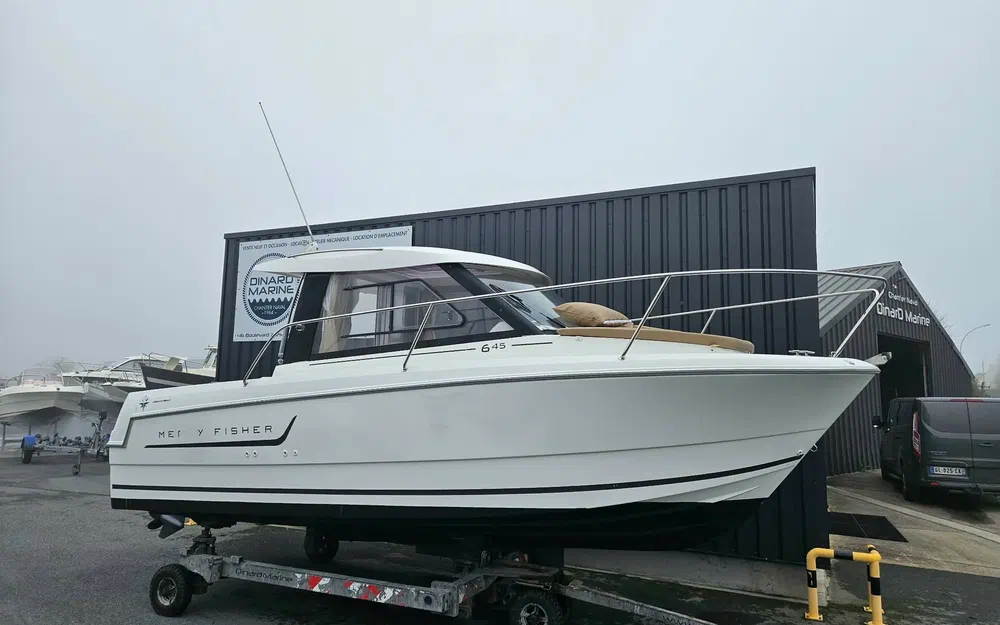 slider 12 Jeanneau Merry Fisher 645