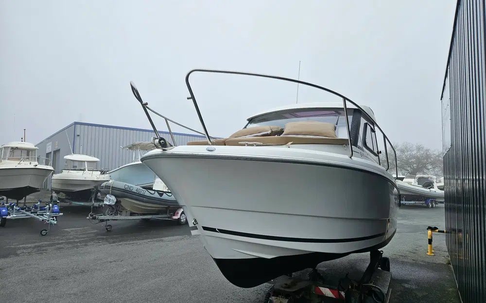 slider 13 Jeanneau Merry Fisher 645