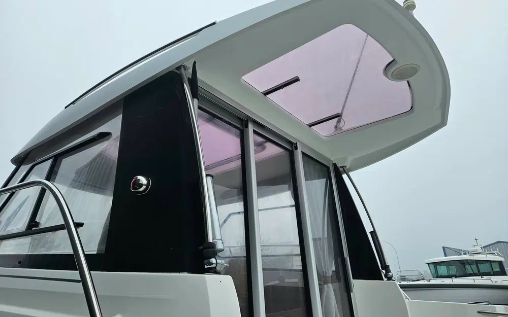 slider 15 Jeanneau Merry Fisher 645