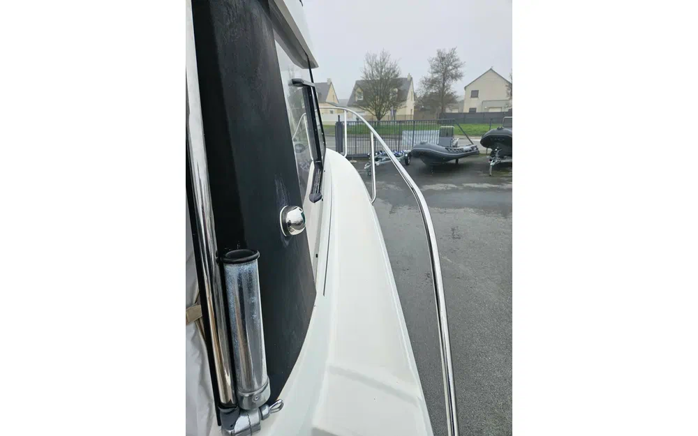 slider 8 Jeanneau Merry Fisher 645