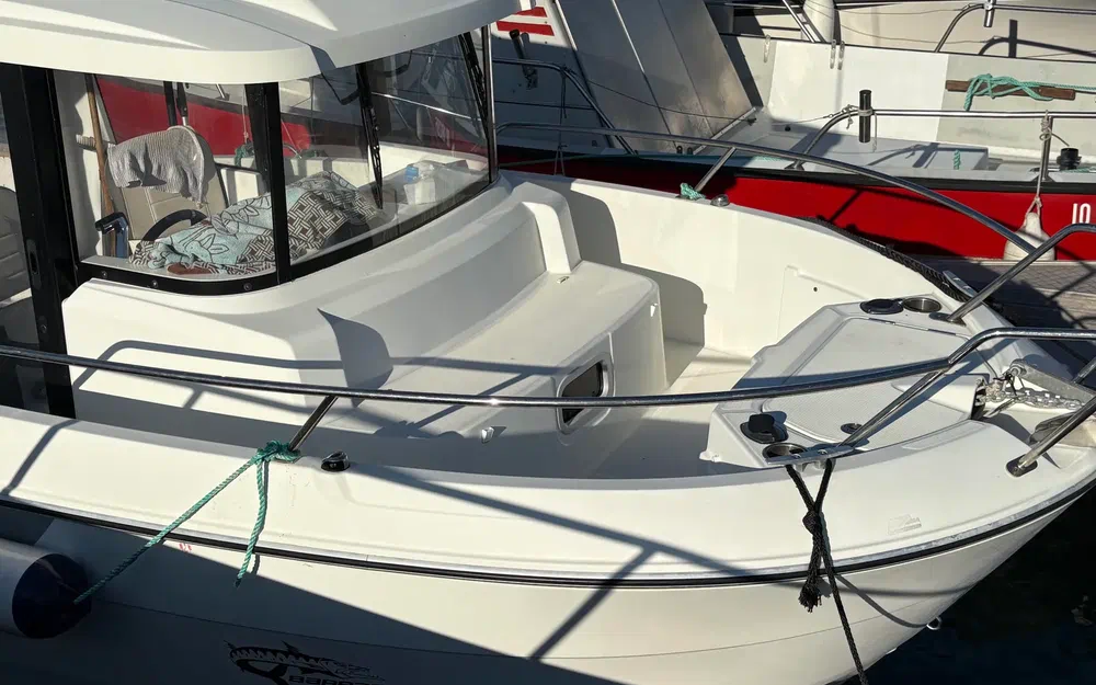 slider 4 Beneteau Barracuda 7 S2