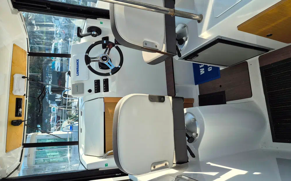 slider 10 Beneteau Barracuda 7