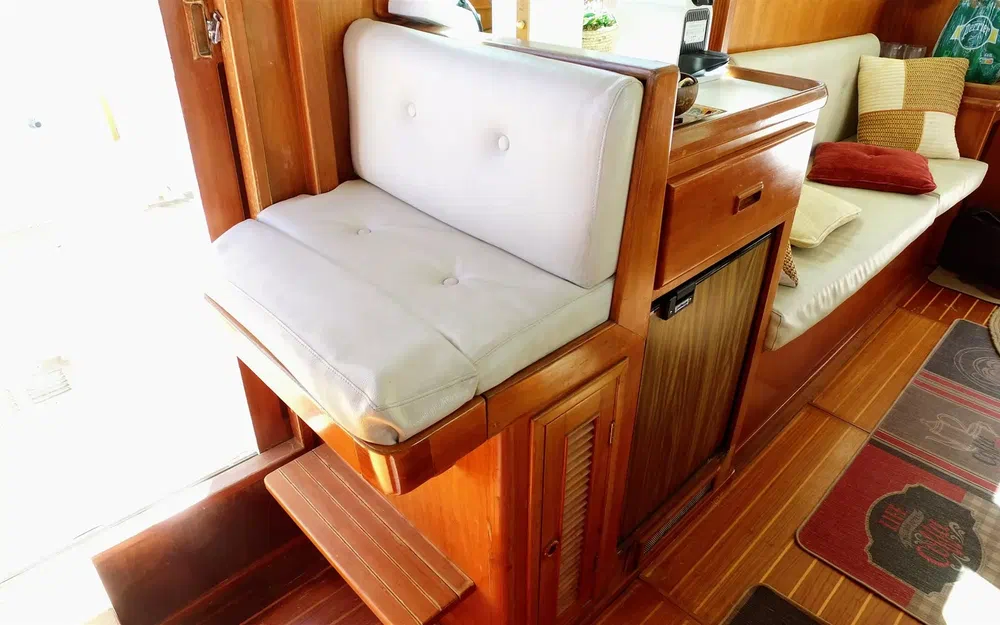 slider 15 Ningbo Fuhai Boat Build FU-AI Trawler 42