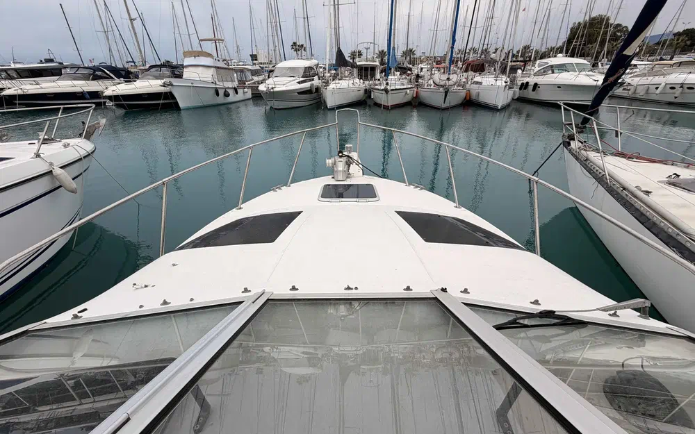 slider 5 Maxum 2355 SCR