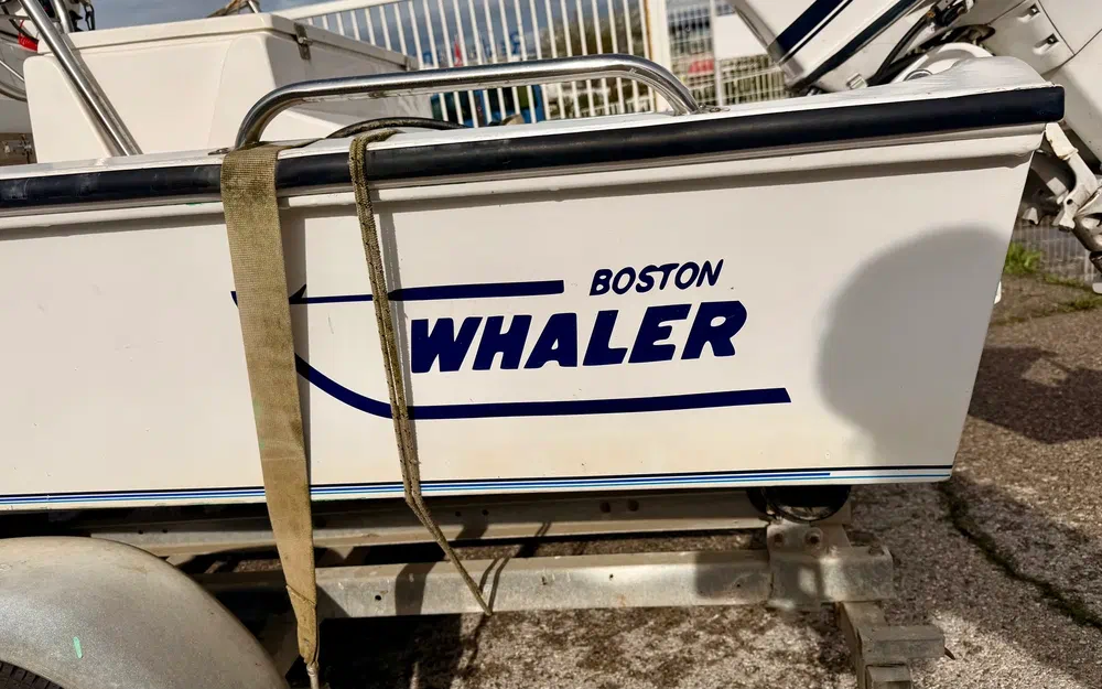 slider 8 Boston Whaler 150 Sport