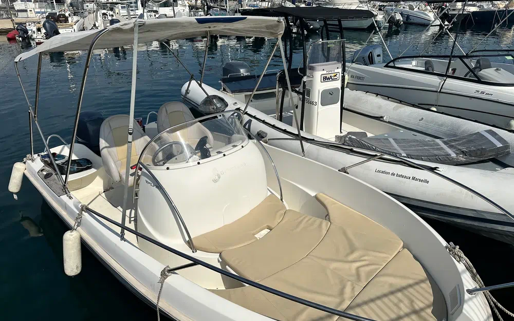 slider 1 Beneteau Flyer 550 Open
