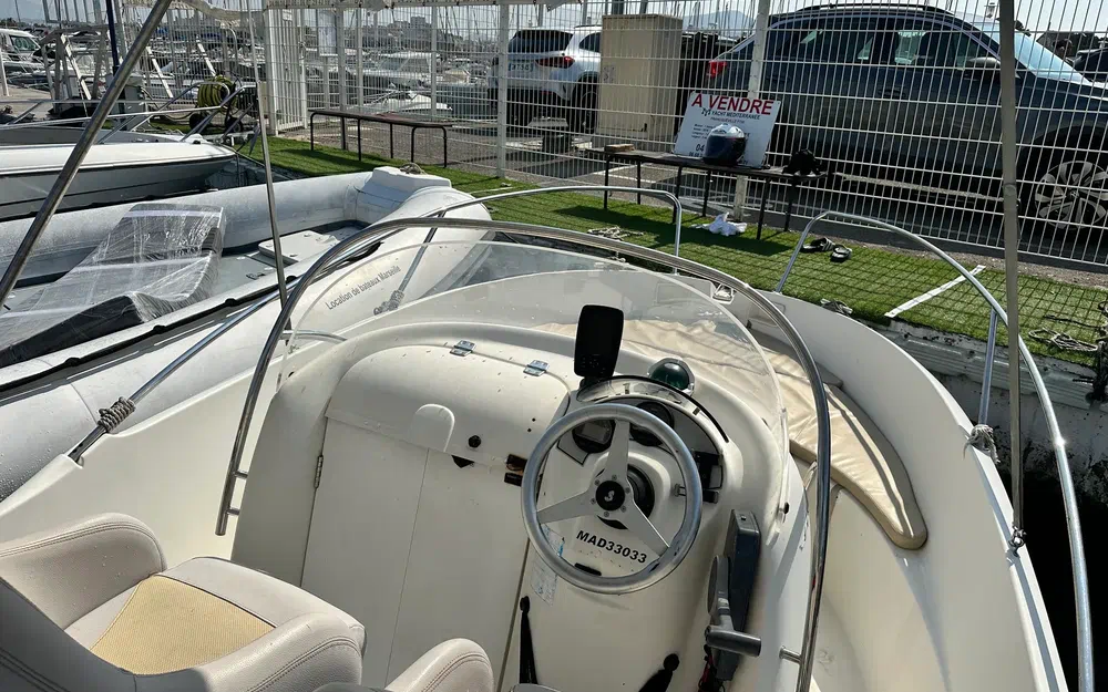 slider 2 Beneteau Flyer 550 Open