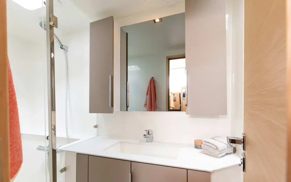 slider 19 Fountaine Pajot FP 41