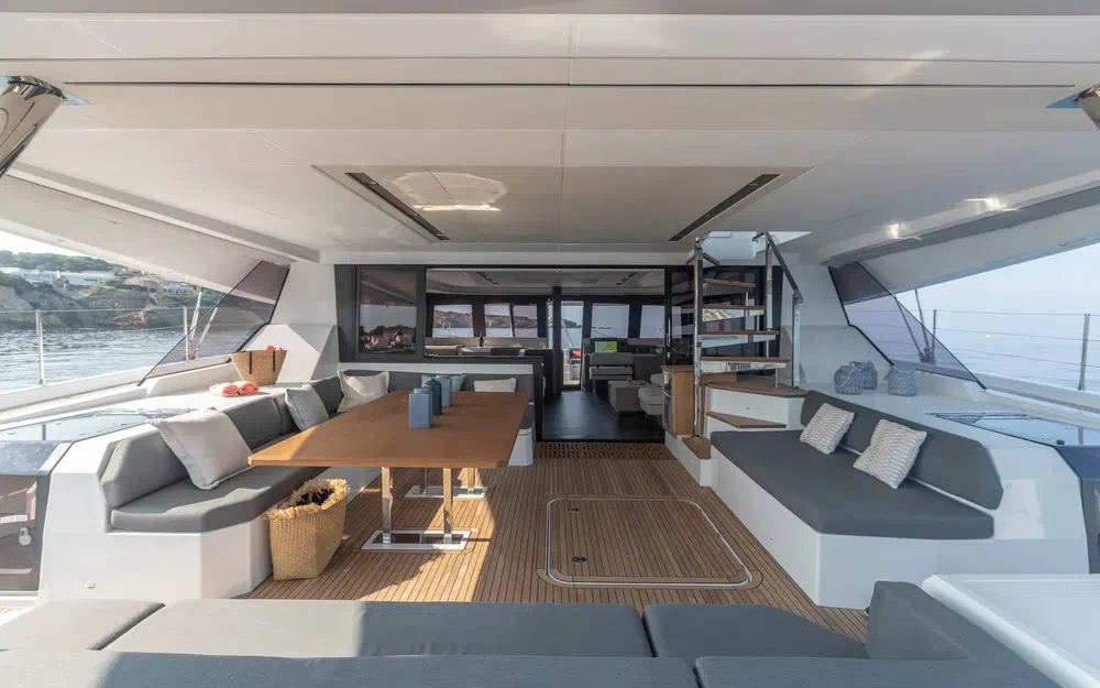 slider 12 Fountaine Pajot Samana 59