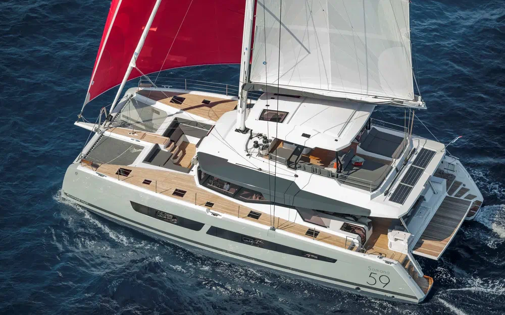 slider 0 Fountaine Pajot Samana 59