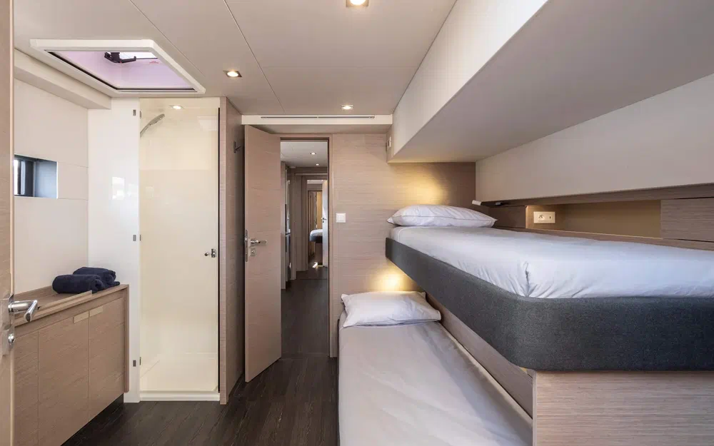 slider 24 Fountaine Pajot Samana 59