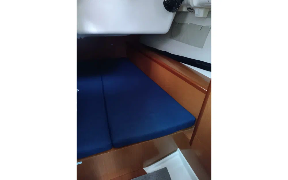 slider 10 Beneteau Oceanis 40