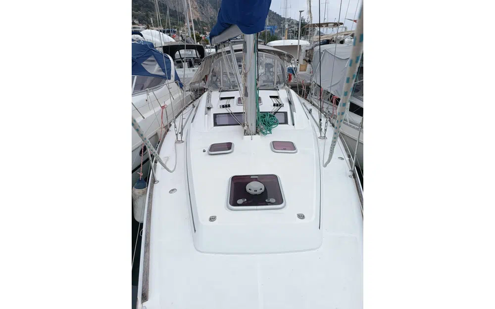 slider 3 Beneteau Oceanis 40