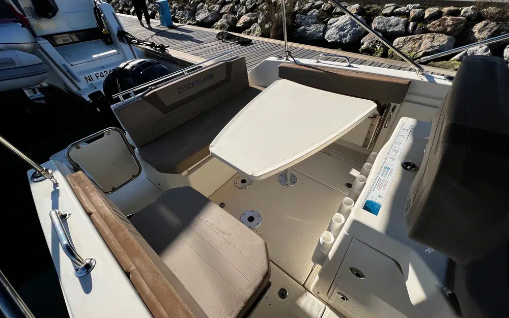 slider 8 Quicksilver Activ 805 Open