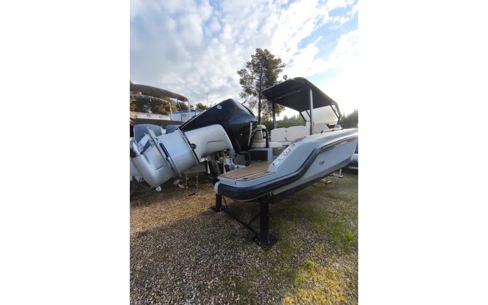 slider 21 Rand Boats Roamer 29