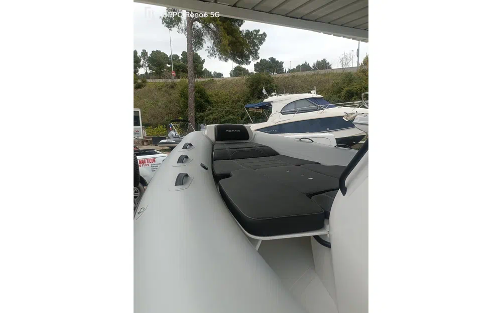 slider 10 Grand Golden Line 680