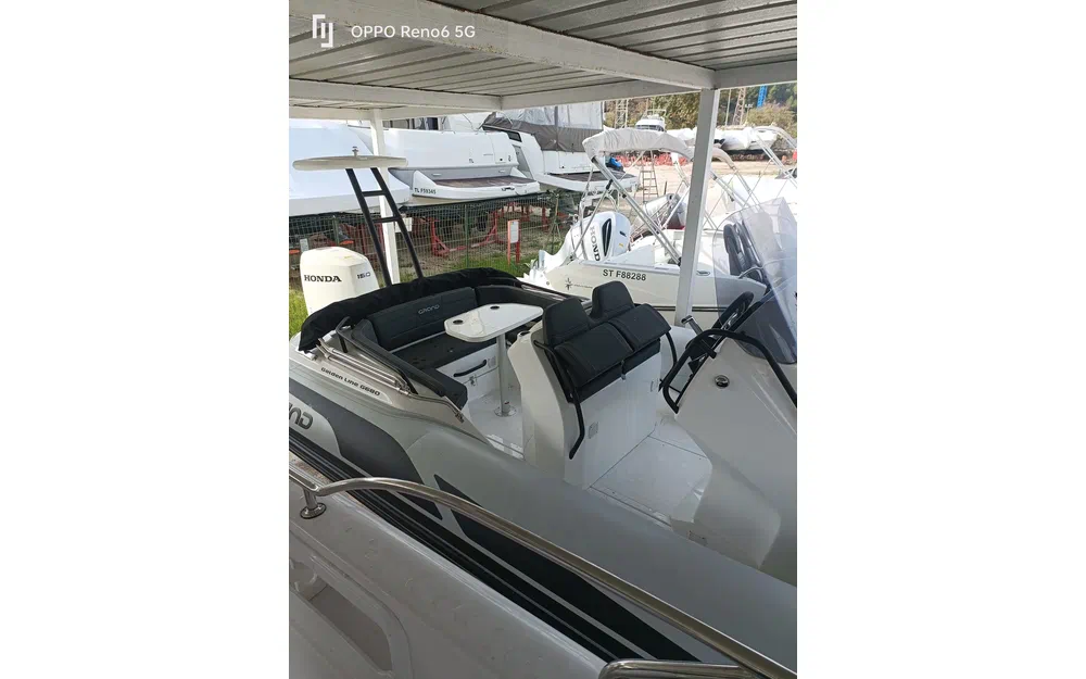 slider 3 Grand Golden Line 680