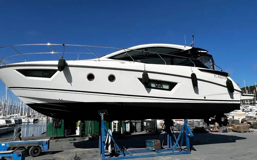 slider 0 Beneteau Gran Turismo 40