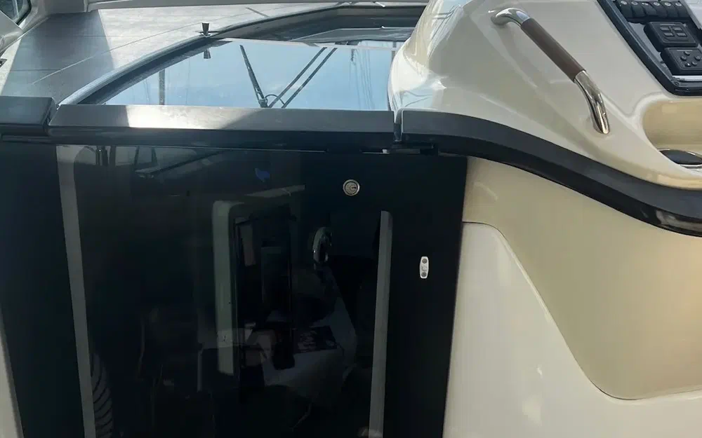 slider 14 Beneteau Gran Turismo 40