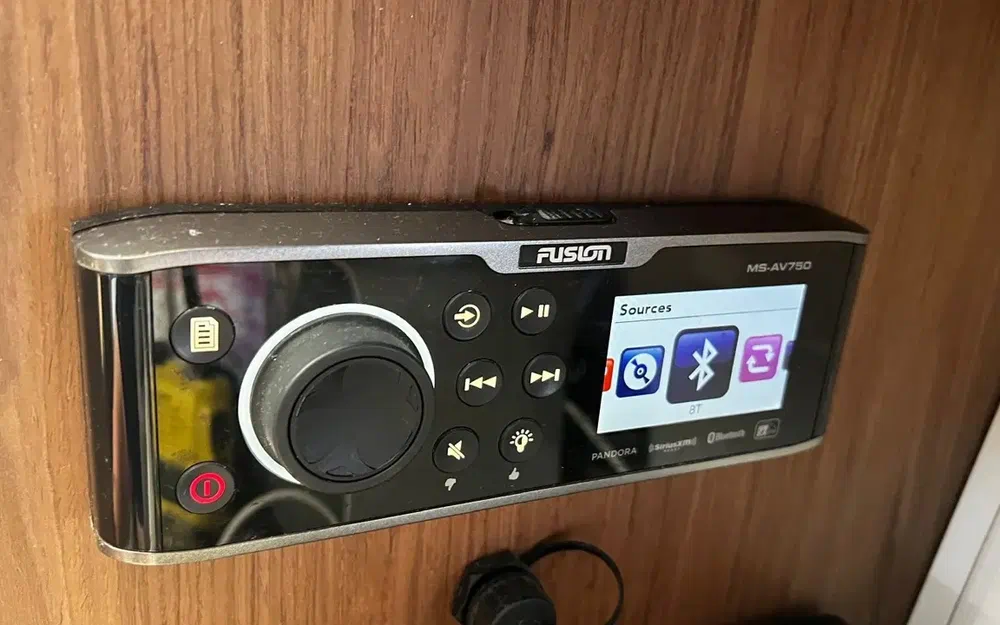 slider 17 Beneteau Gran Turismo 40