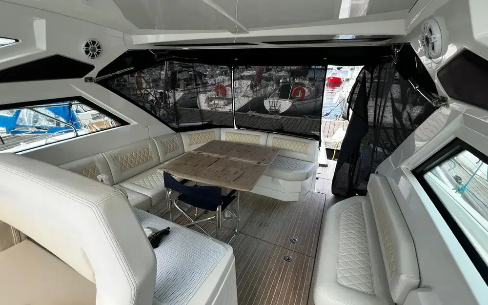 slider 2 Beneteau Gran Turismo 40