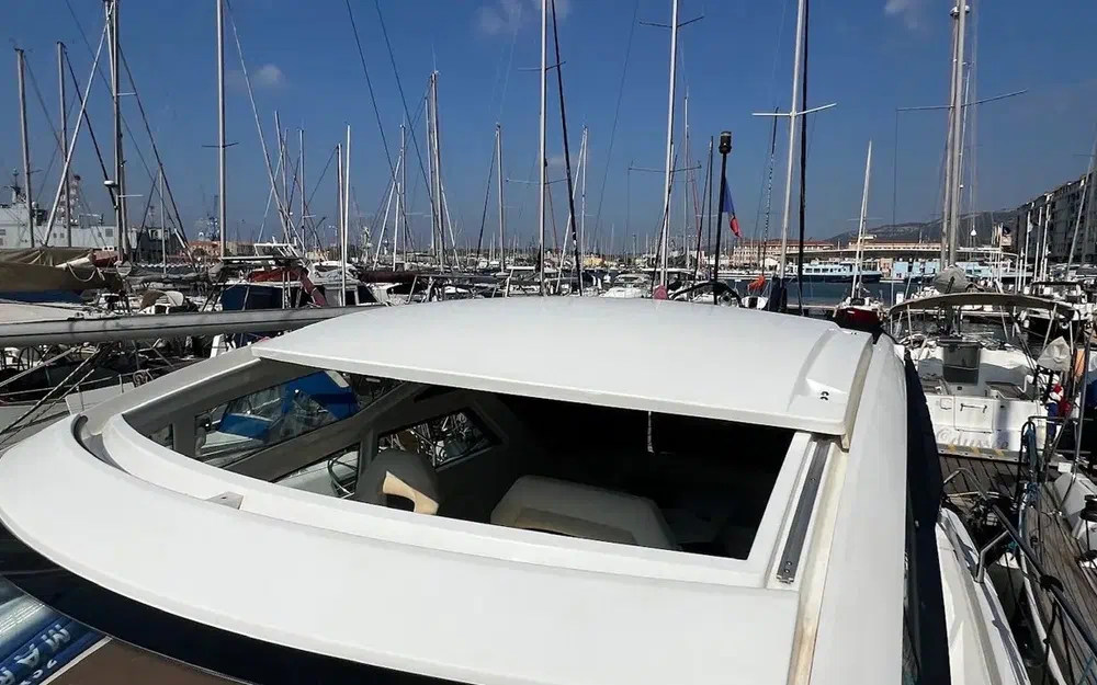 slider 7 Beneteau Gran Turismo 40