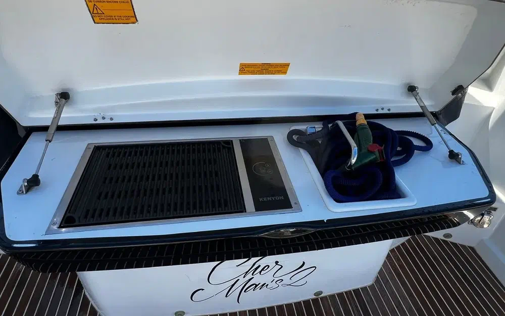 slider 8 Beneteau Gran Turismo 40