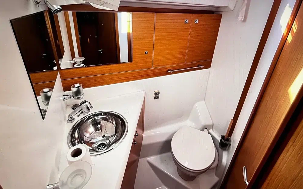 slider 2 Jeanneau 53