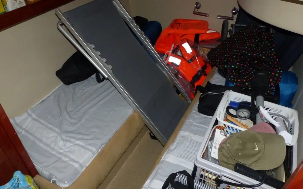 slider 15 Rodman 38 Fly