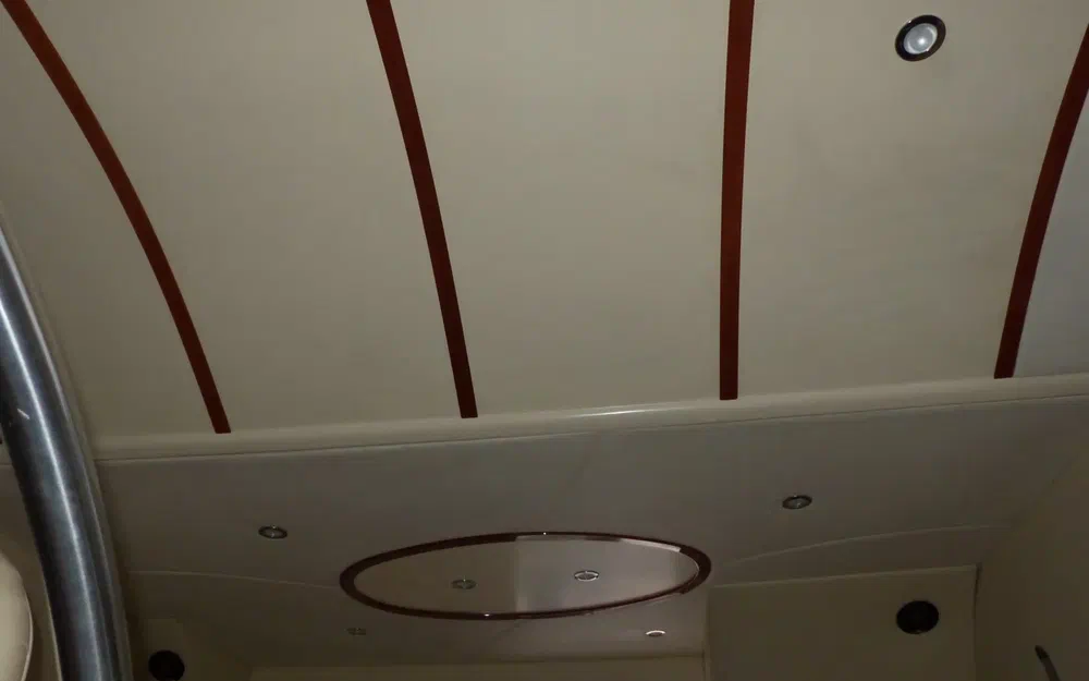 slider 16 Rodman 38 Fly