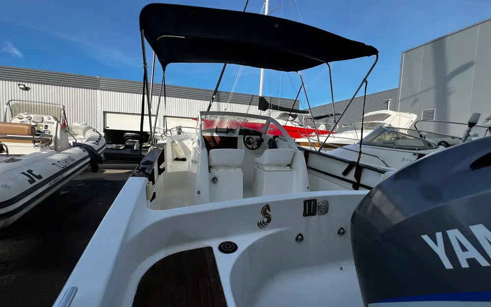slider 7 Beneteau Ombrine 630
