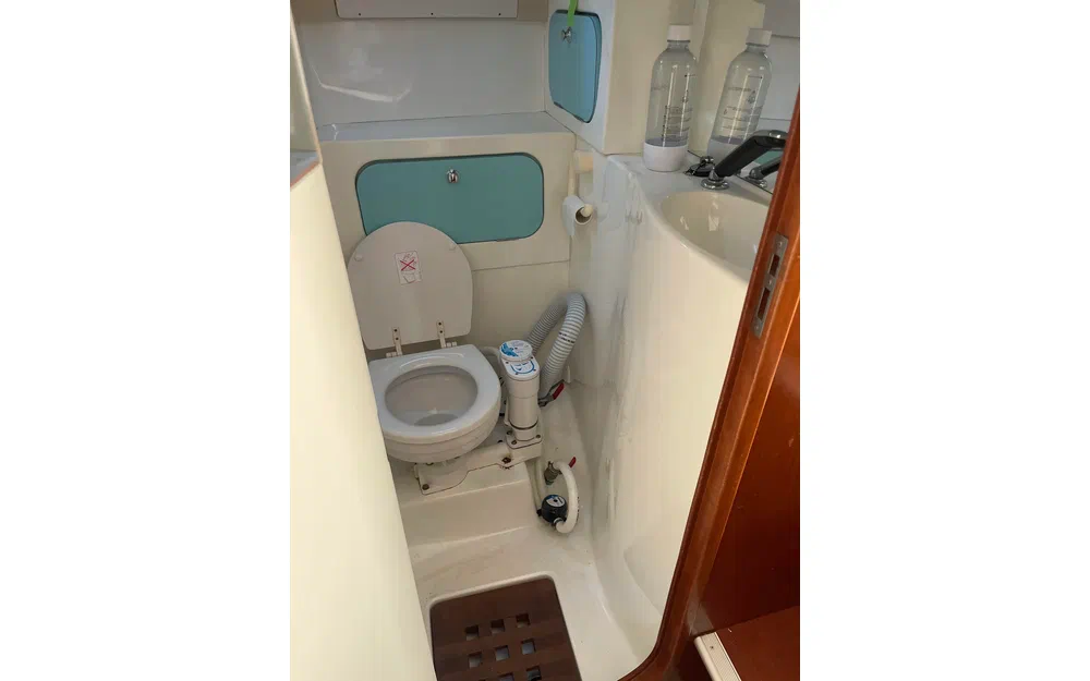 slider 5 Beneteau Antares 805