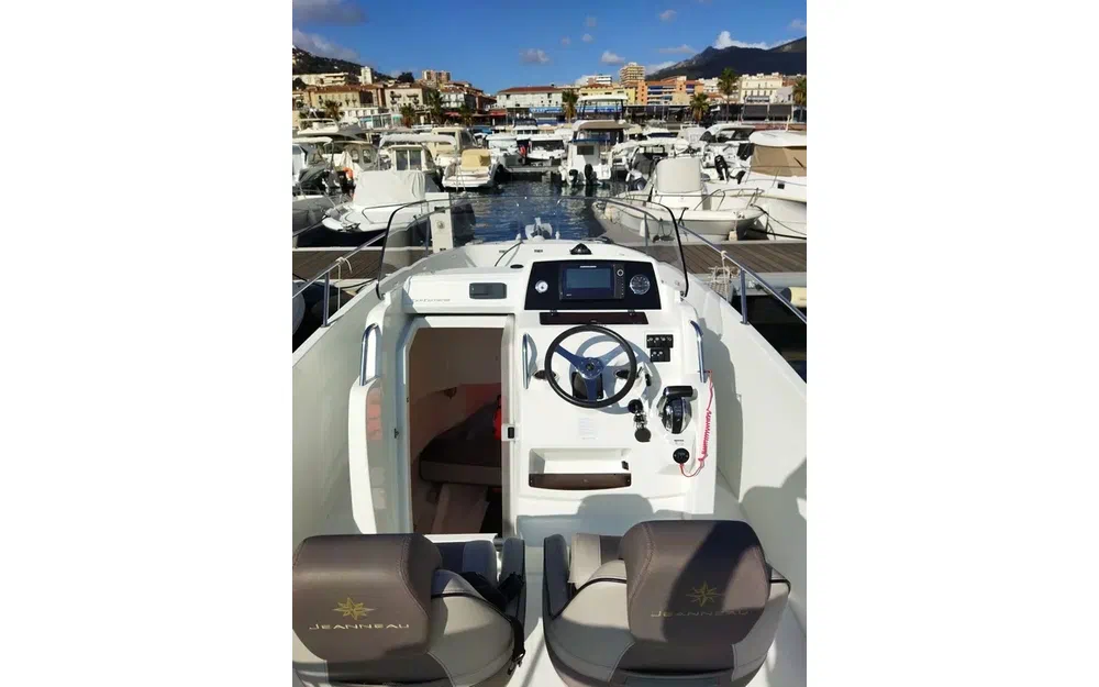 slider 1 Jeanneau Cap Camarat 7.5 CC