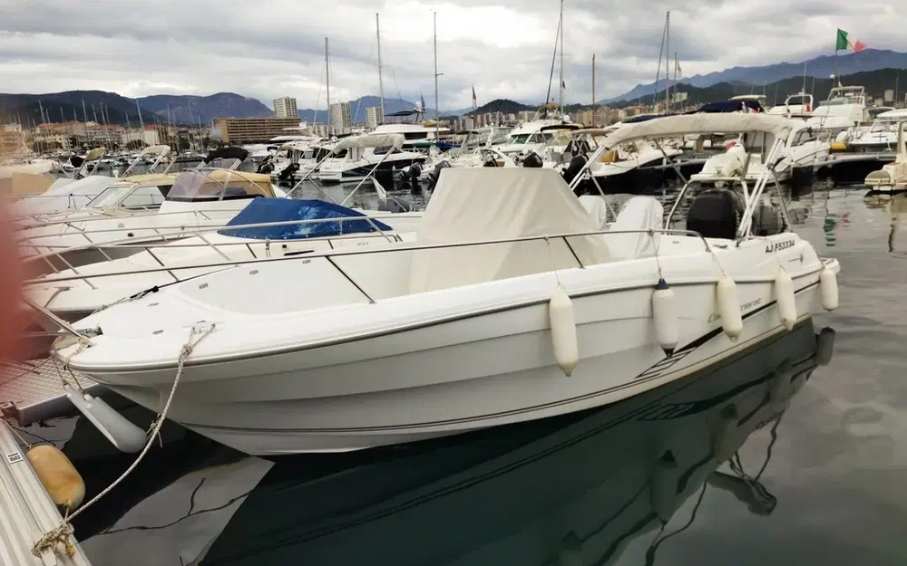 slider 2 Jeanneau Cap Camarat 7.5 CC