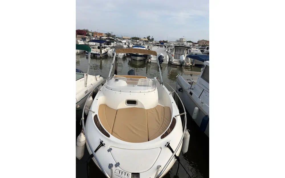 slider 0 Jeanneau Cap Camarat 625 WA