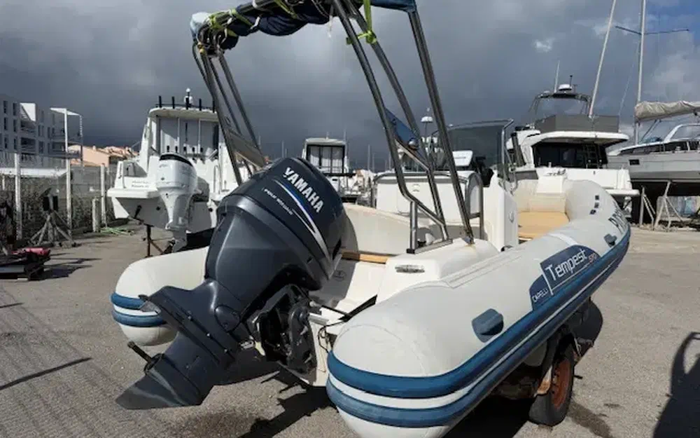 slider 3 Capelli Tempest 570 Luxe